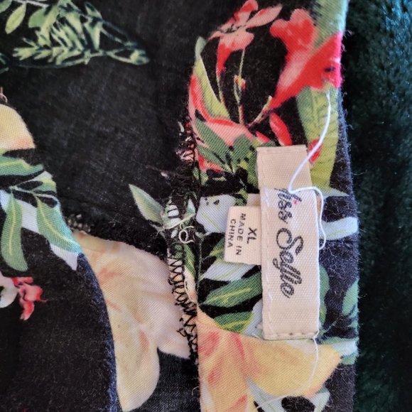 Split pants - Picture 2 of 3